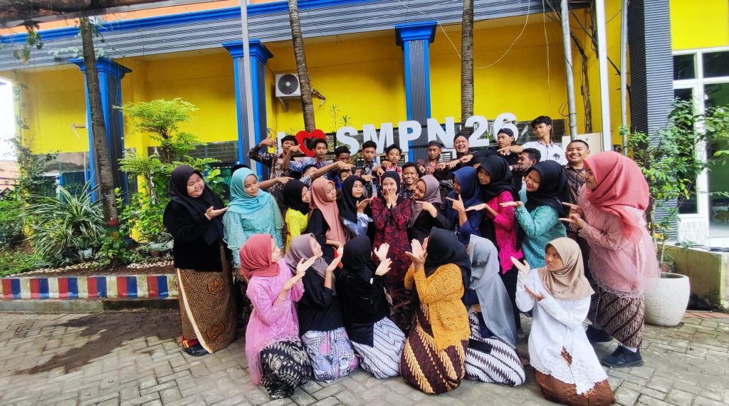 Hari Pendidikan Nasional.